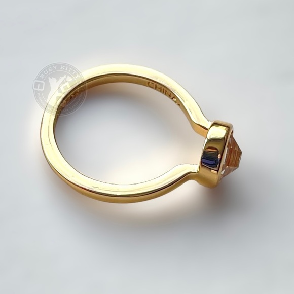 Sold - Picture 3 of 5